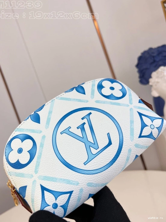 WIS Cosmétique Pochette Louis PM Vuitton 0307